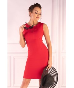 Dopasowana czerwona sukienka z dekoltem w serek Anamika
