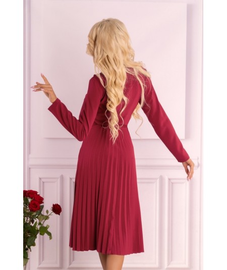 Sukienka midi plisowana w kolorze czerwonego wina merribel
