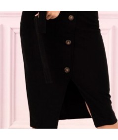 czarna dopasowana sukienka z dekoltem - Merribel