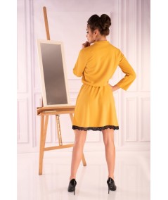 prosta żółta sukienka z guziczkami Merribel