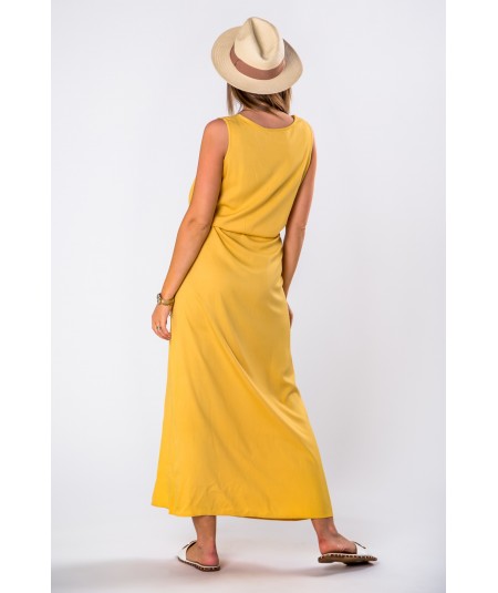 musztardowa sukienka midi merribel