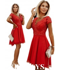 Czerwona sukienka o koktajlowym fasonie Lottie
