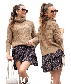 Karmelowy sweter damski o grubszym splocie Sevenel