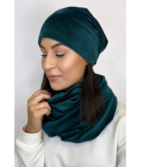 Zielony welurowy komplet czapka i komin