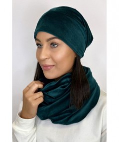 Zielony welurowy komplet czapka i komin