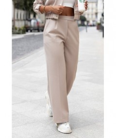 Beżowe spodnie z prostymi nogawkami w kant