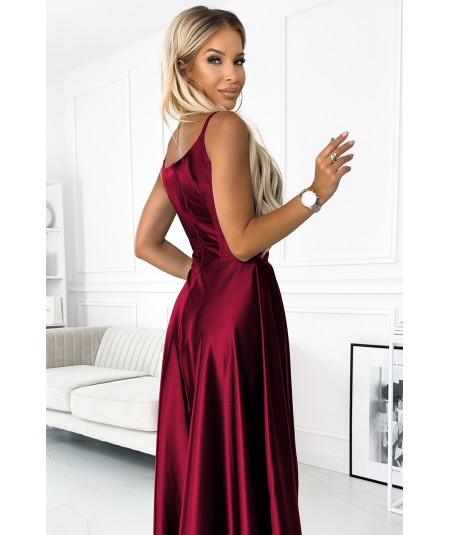 Bordowa długa satynowa suknia na ramiączkach Chiara na studniówkę