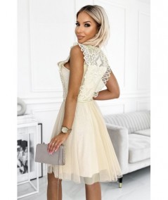 Beżowa krótka sukienka z koronką i tiulową podszewką Greta