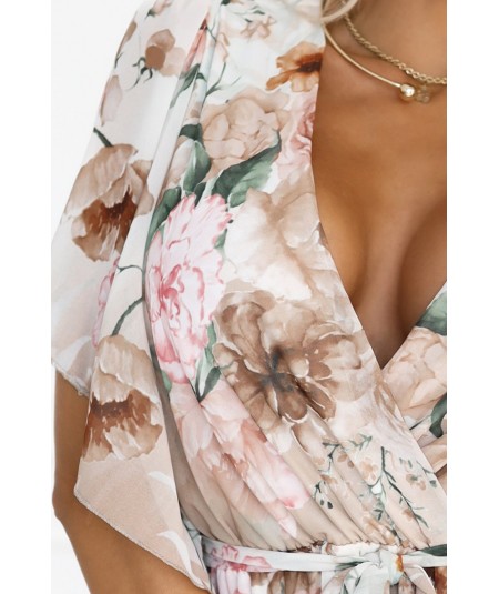 Kopertowa sukienka maxi w kwiaty o zwiewnym fasonie z paseczkiem beż