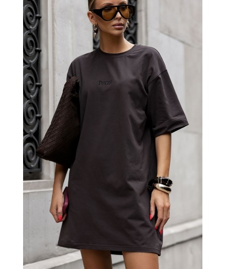 Czekoladowa sukienka oversize w stylu wydłuzonego t-shirtu SELLA