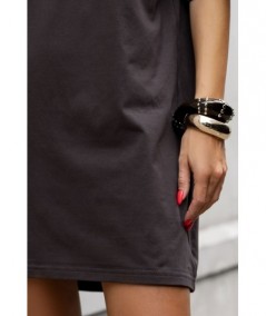 Czekoladowa sukienka oversize w stylu wydłuzonego t-shirtu SELLA