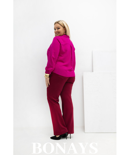 Różowa koszula damska z krawatką wiązaną w kokardę - duże rozmiary